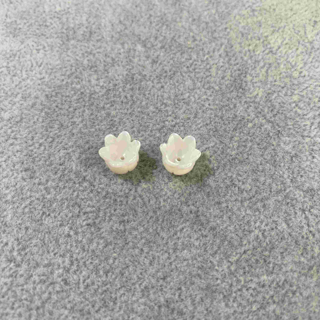 Mother of pearl carving flower white shell carving design for jewelry making parts earring pendant for handmade