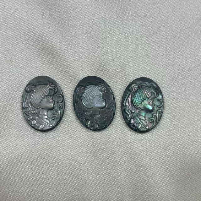 Natural Mother of pearl lady face design cutting cameo design pendant making black shell beauty lady embossment design 