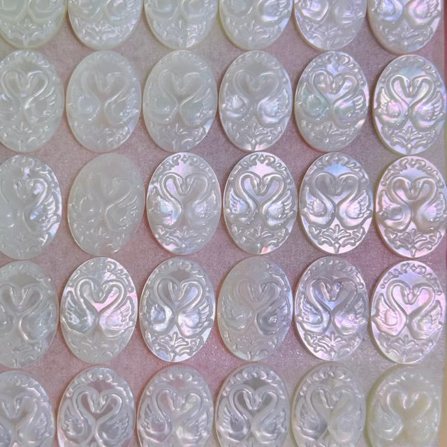 Natural Mother of pearl image design pendant making cabochon jewelry inlay making white shell oval shape animal plain face 