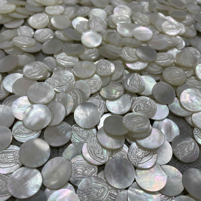Natural Mother of pearl round shape Guadalupe cutting image virgin maria jewelry icon design making jesus cameo design