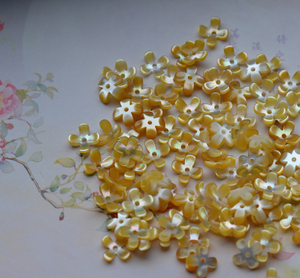 Natural Mother of pearl flower cutting yellow color shell small flower jewelry design making for DIY earring little beans style