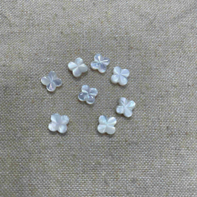 Natural Mother of pearl little beads flower shape cutting white shell for necklace design making white flower face cutting 