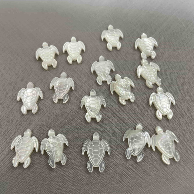 Natural Mother of pearl Turtles shape cutting for jewelry chain design making white shell parts small things necklace making 