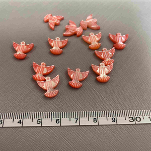 Natural Mother of pearl dove shape cutting peace of dove necklace parts shell icons design carving for chain using bird colors