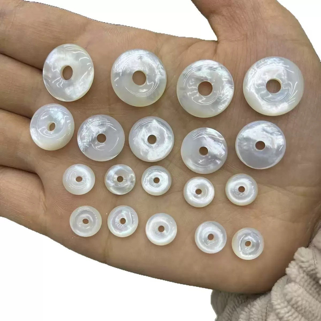Natural Mother of pearl doughnut shape cutting circle round pendant jewelry making handmade design white shell plain face