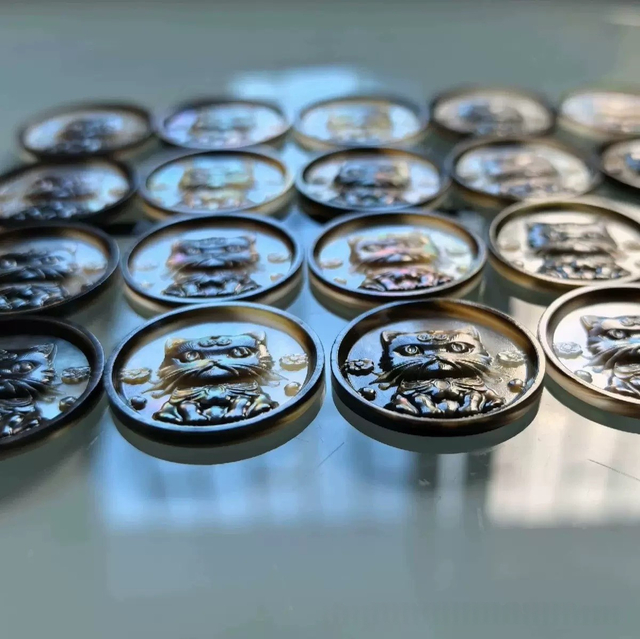 Natural Mother of pearl carving cat shape animal cutting kitty embossment design pendant making jewelry parts round shape