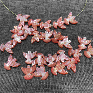 Natural Mother of pearl bird cutting the peace of Dove for necklace pink color shell for chain making design jewelry using DIY