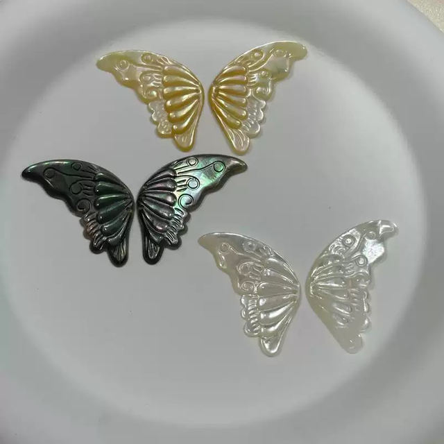 Natural Mother of pearl butterfly shape carving big size cabochon the wing design for pendant jewelry white shell colorful wing