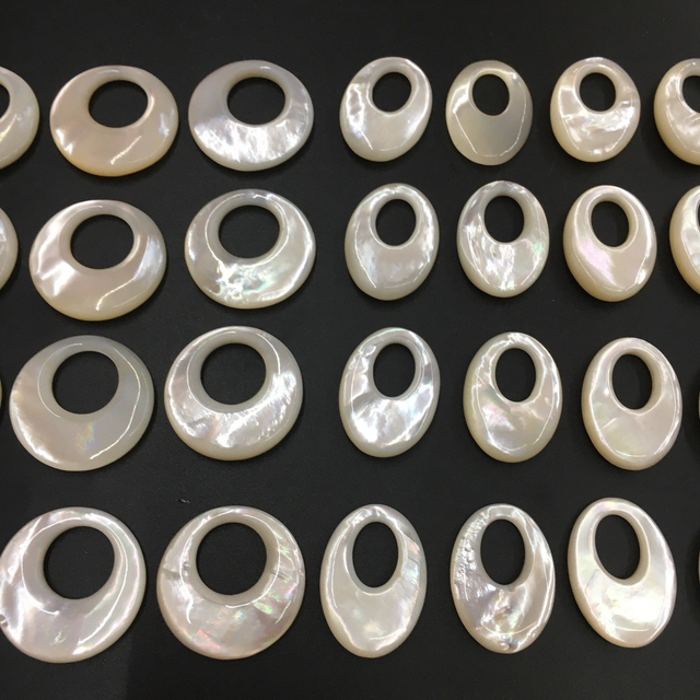 Natural Mother of pearl big pendant design white shell oval shape cabochon jewelry design making more thickness 