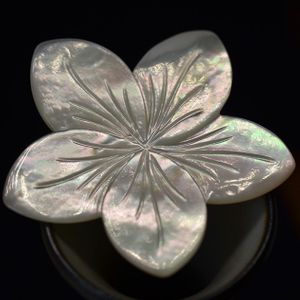 Natural Mother of pearl flower cutting for pendant white shell bracelet design jewelry making pin design necklack making design