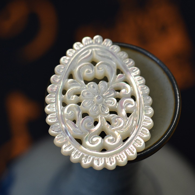 Natural Mother of pearl hollow design drop shape carving earring making embossment white mop flower style pendant using 