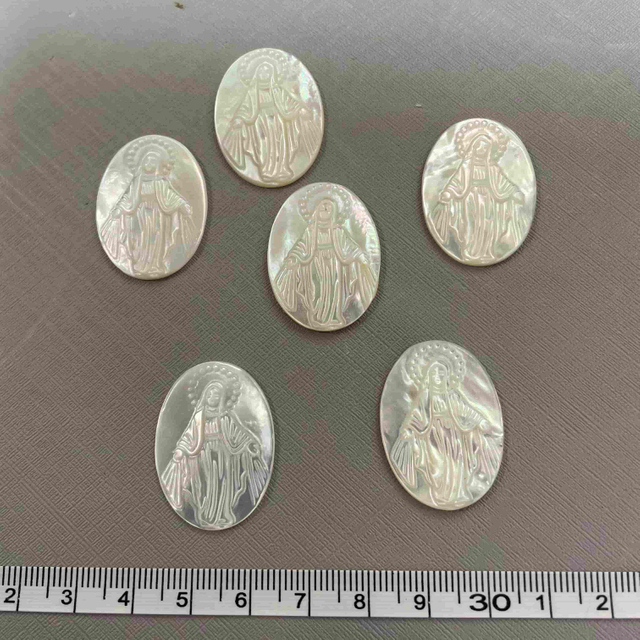 Natural Mother of pearl oval shape maria design pendant making necklace big size icons making embossment cabochon cutting