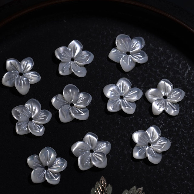 Natural Mother of pearl flower carving white shell for earring design cabochon cutting small beans parts pendant natrue stone 