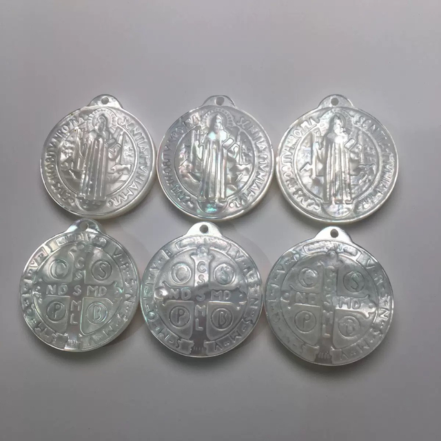 Natural Mother of pearl cross Saint benito image cutting Jesus icons pendant making jewelry cameo design embossment 