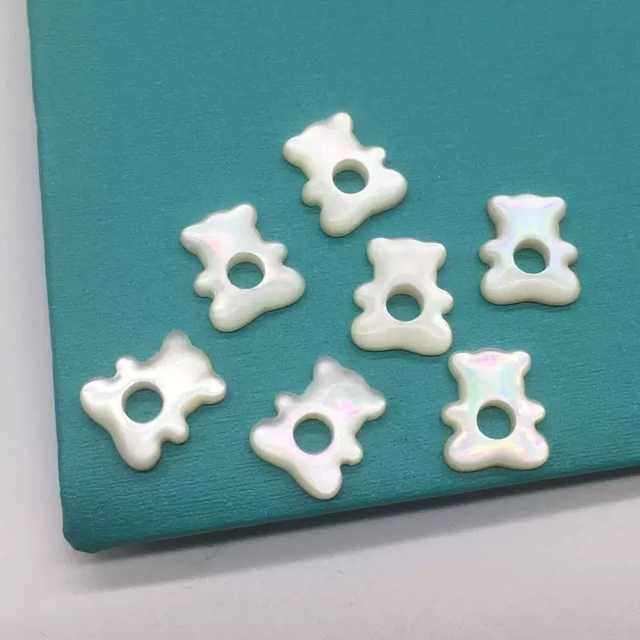 Natural Mother of pearl carving bear shape cabochon inlay design white shell for jewelry making necklace pendant 
