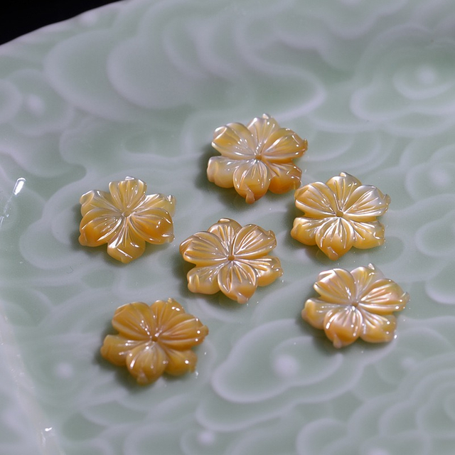 Natural Mother of pearl flower cutting shape new design cabochon for earring making for rings design jewelry inlay design DIY