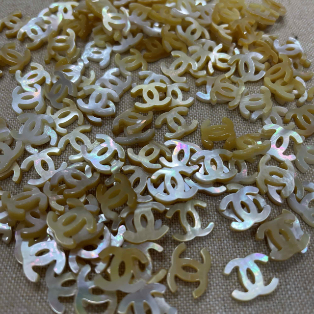 Natural Mother of pearl yellow shell caring jewelry making parts small beads for chain for necklace design DIY laser design