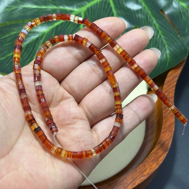 Natural Mother of pearl little beans for bracelet design pretty things red agate square shape women necklace DIY making 