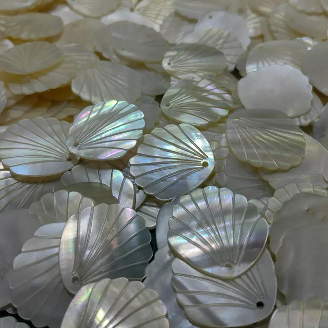 Natural Mother of pearl cabochon shape design for jewelry design making small beans carving by rings women necklace using