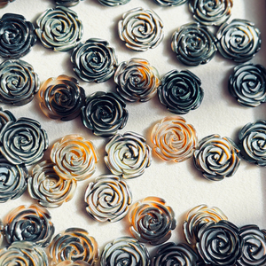 Natural Mother of pearl black flower shape cutting rings design making embossment face DIY jewelry girl play things colorful