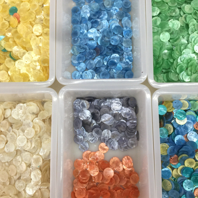 Natural Mother of pearl small disco shape cutting colorful beans for necklace for clothing design making thin bracelet design parts