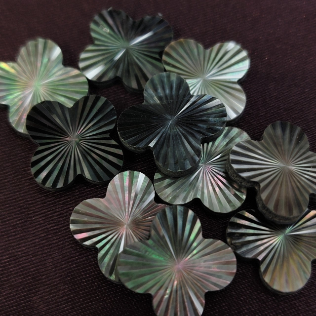 Natural Mother of pearl clover shape design cabochon jewelry earring cutting black shell inlay design face carving flower shape