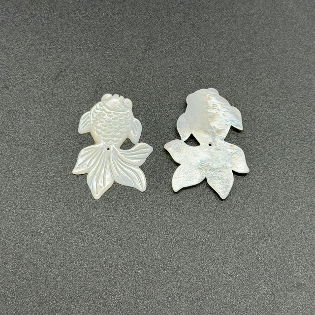 Natural Mother of pearl fish shape cutting for pendant jewelry cabochon making face carving white shell necklace design using beans