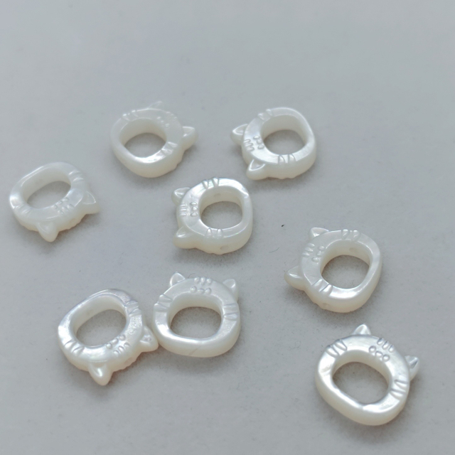 Natural Mother of pearl animal shape cutting for jewelry chain design cat design bracelet making small things women jewelry 