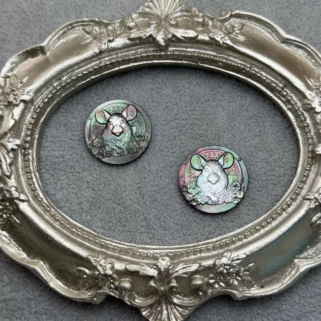 Natural Mother of pearl dragon shape cutting animal design embossment face cabochon round shape pendant inlay icons image 