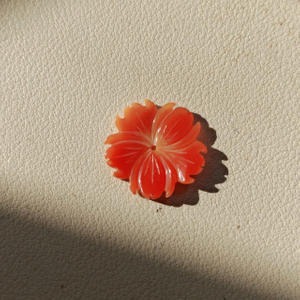 Natural Mother of pearl orange shell flower carving necklace design making jewelry inlay parts small flower for earring using 