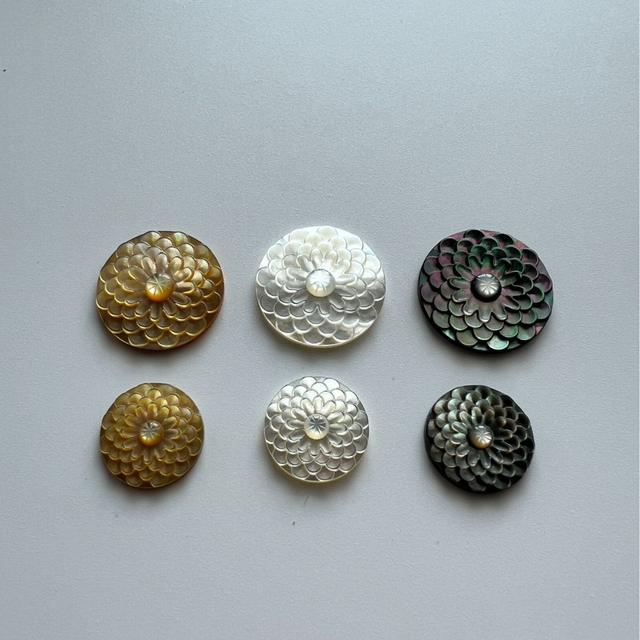 Natural Mother of pearl flower cutiing for earrings making big cabochon black shell women pendant design DIY necklace beans 