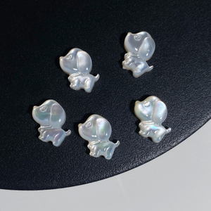 Natural Mother of pearl flower animal design cutting jewelry beads white shell dog shape necklace using DIY small beads bracelet 