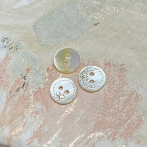 Natural Mother of pearl button shape cutting for clothing making small beans image design women jewelry using animal design 