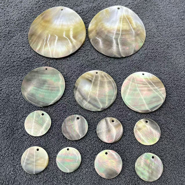 Natural Mother of pearl round disco cutting for bracelet making design small parts black shell pendant design cabochon plain 