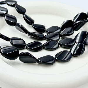 Natural Mother of pearl oval shape cutting onxy free shape for women necklace making design DIY small parts chain design black