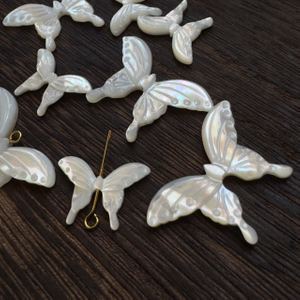Natural Mother of pearl butterfly shape design pendant carving cabochon jewelry parts DIY for necklace design making white butterfly