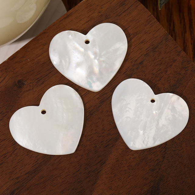 Natural Mother of pearl heart shape pendant design river shell flat face carving jewelry parts making big size heart parts white 
