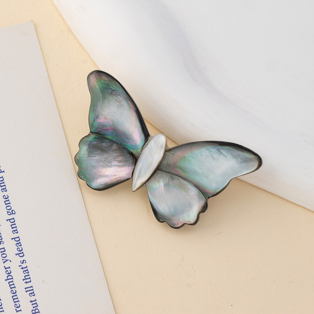 Natural Mother of pearl round cabochon butterfly design women jewelry beans parts necklace design making DIY fashion 