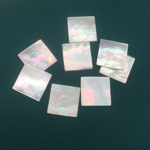 Natural Mother of pearl cube shape carving for factory making shape using square design pendant women necklace fashion