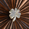 Natural Mother of pearl flower shape cutting for women jewelry making design clover shape lucky pretty things bracelet making DIY