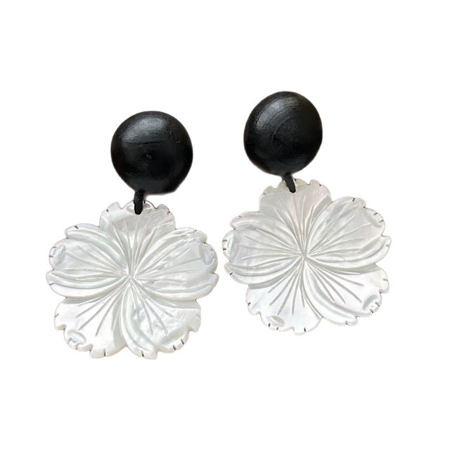 Natural Mother of pearl flower big size for pendant women jewelry earring design white shell cutting cabochon fashion design making
