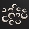 Natural Mother of pearl moon shape cabochon cutting jewelry design making female charm necklace design pendant using trendy