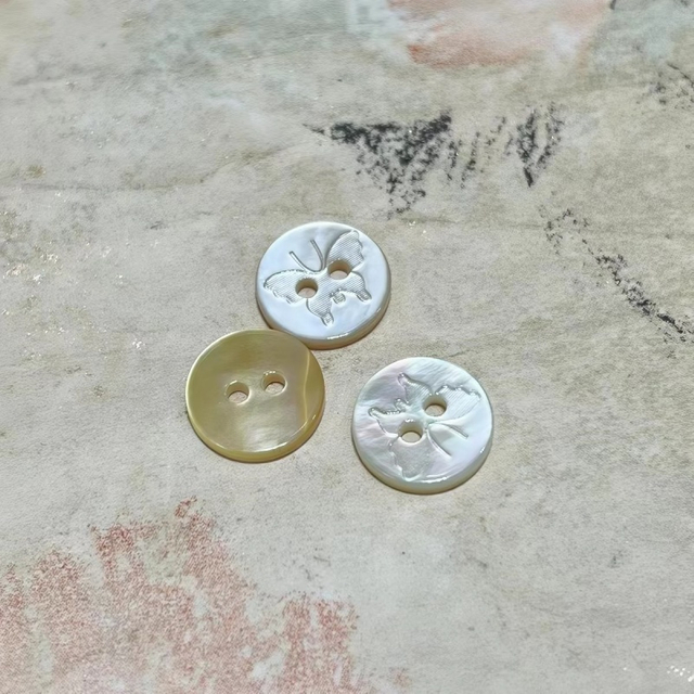 Natural Mother of pearl button shape cutting for clothing making small beans image design women jewelry using animal design 