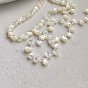 Natural Mother of pearl drop shape cutting for bracelet design using small beans face cutting necklace parts bombe heart cabochon 