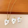 Natural Mother of pearl flower carving pendant for women jewelry design necklace making white shell with stone fashion design
